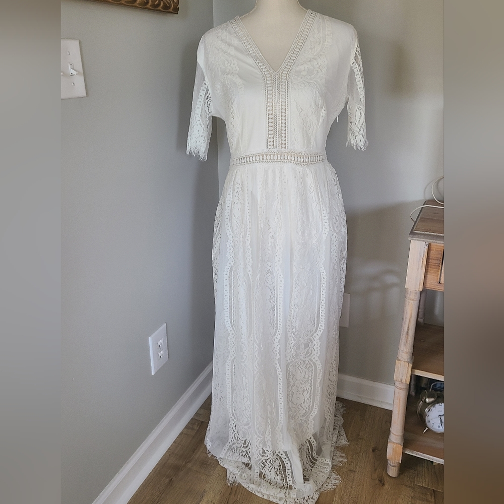 NWT Ivory lace maxi dress Size large